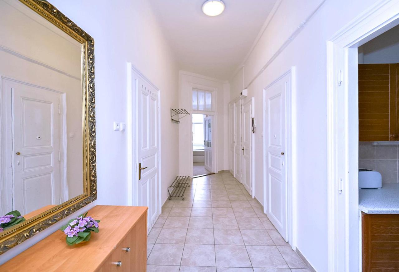 Apartments Vezenska Prague Ngoại thất bức ảnh