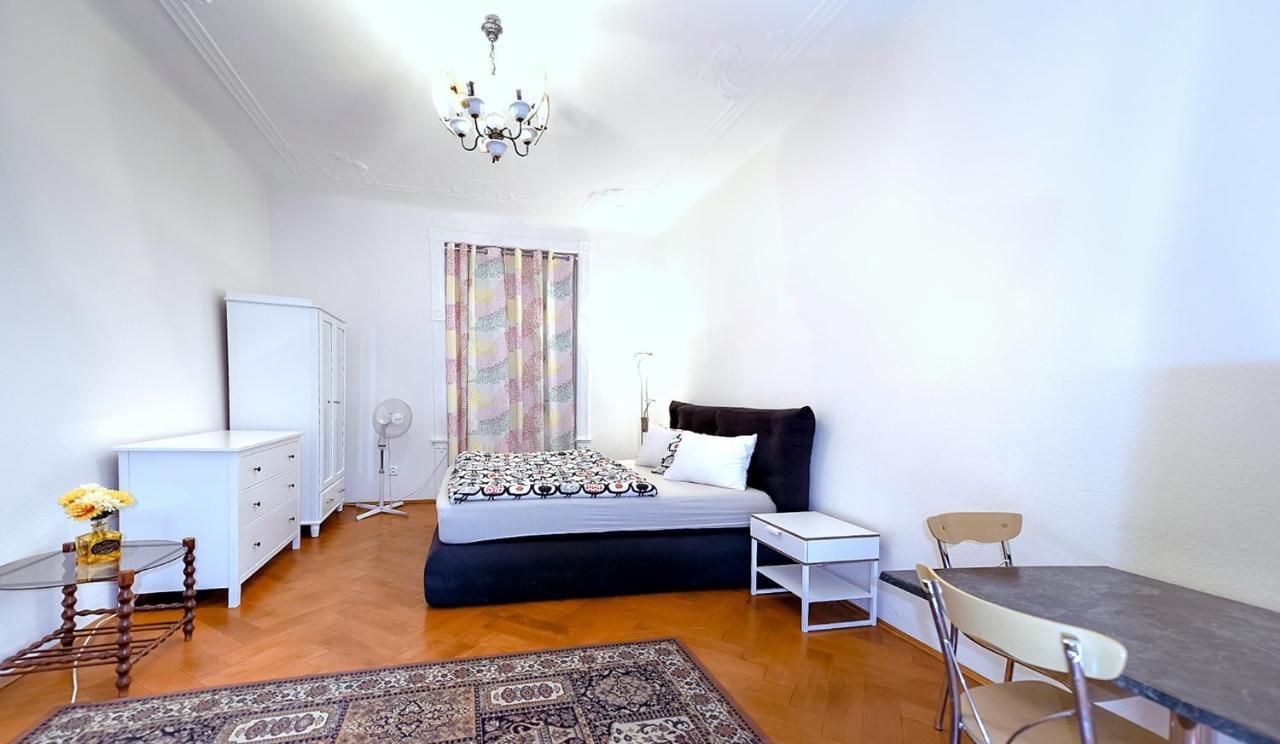 Apartments Vezenska Prague Ngoại thất bức ảnh