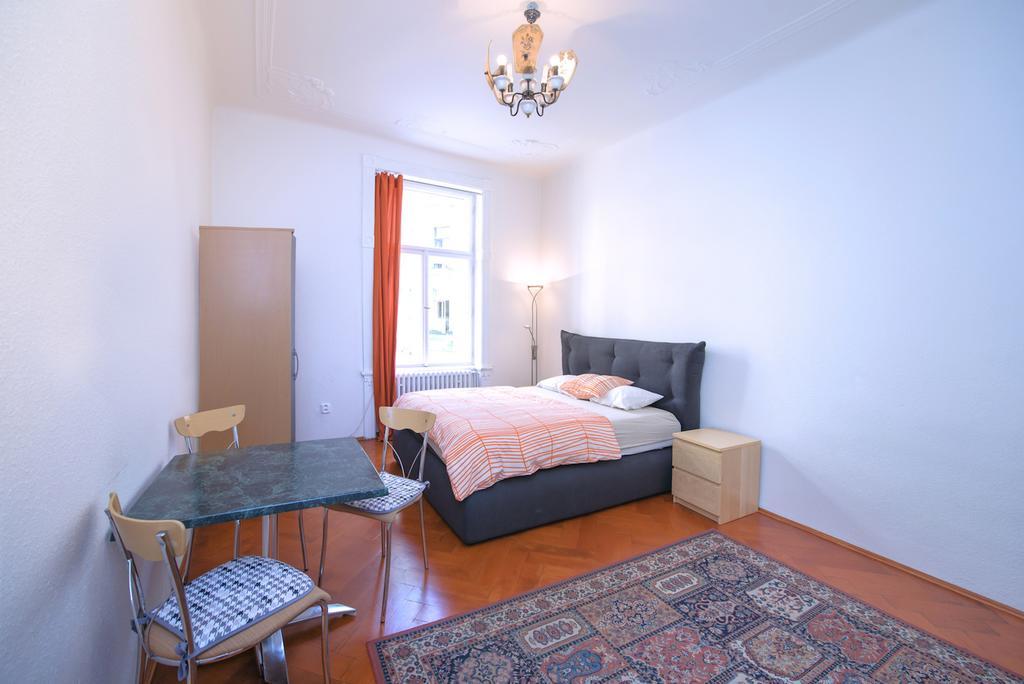 Apartments Vezenska Prague Ngoại thất bức ảnh